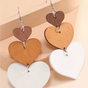 UNIQUE HEART EARRINGS A lightweight bamboo material. perfect for romantic times